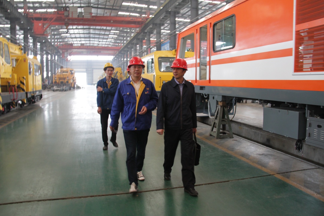 襄州区委常委、公安分局局长裴东海莅临华体会线上平台（集团）官方网站指导党建工作